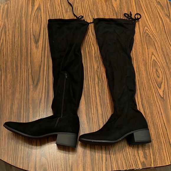 Suede thigh high boots - Picture 3 of 7